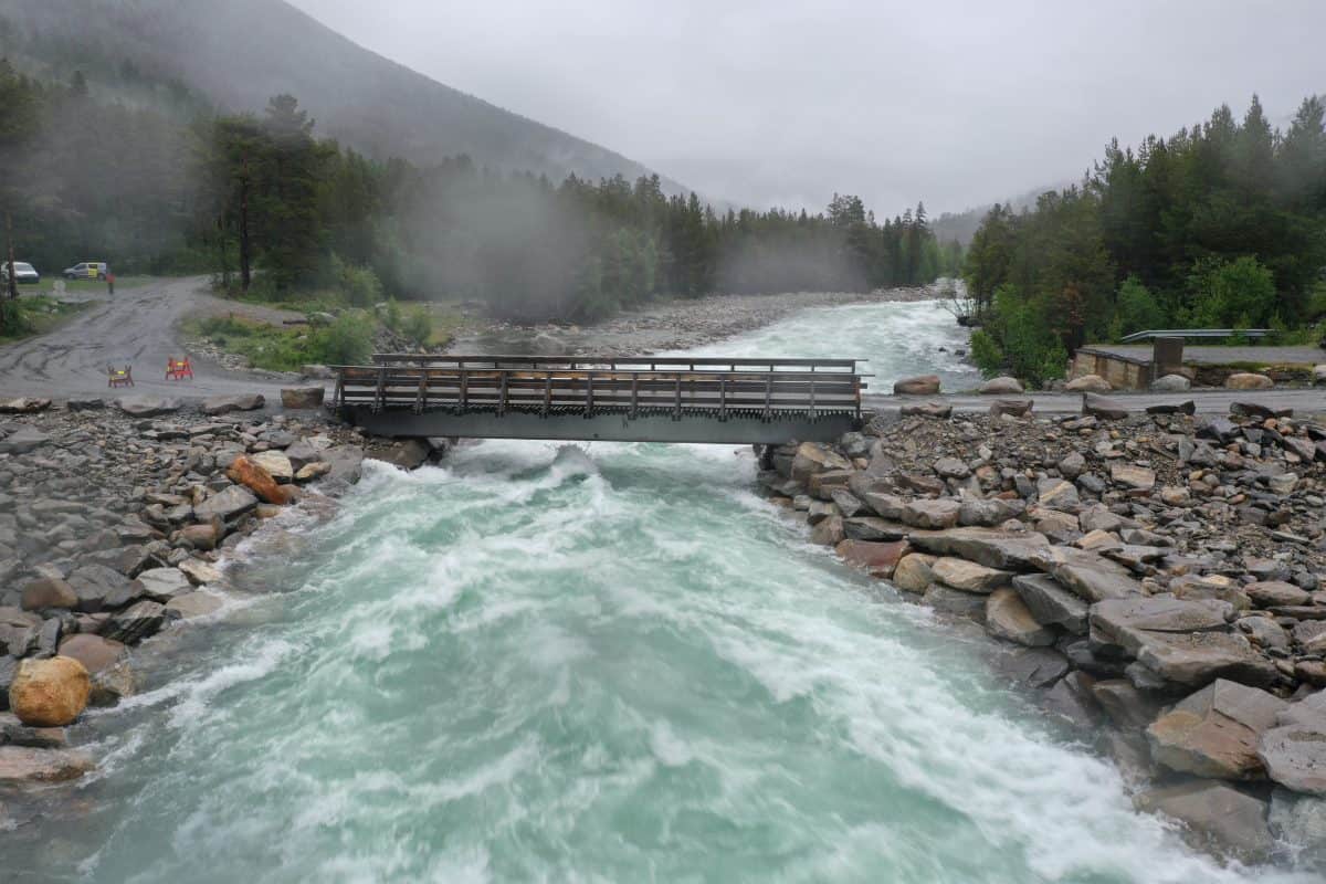 Stor vannføring i Ostri - Flomrespons
